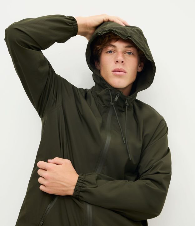 Campera Rompevientos con Capucha y Bolsillo con Cierre 4