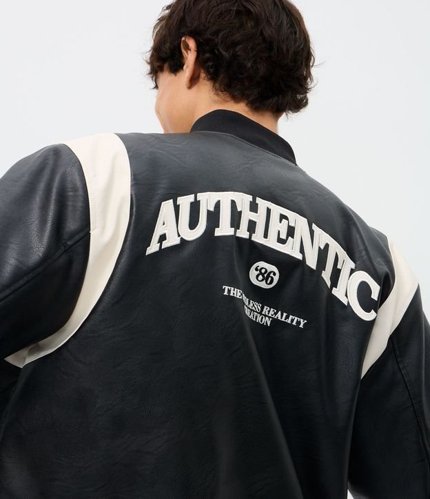 Campera Bomber en PU con Recortes y Bordado al Frente y en la Espalda 5