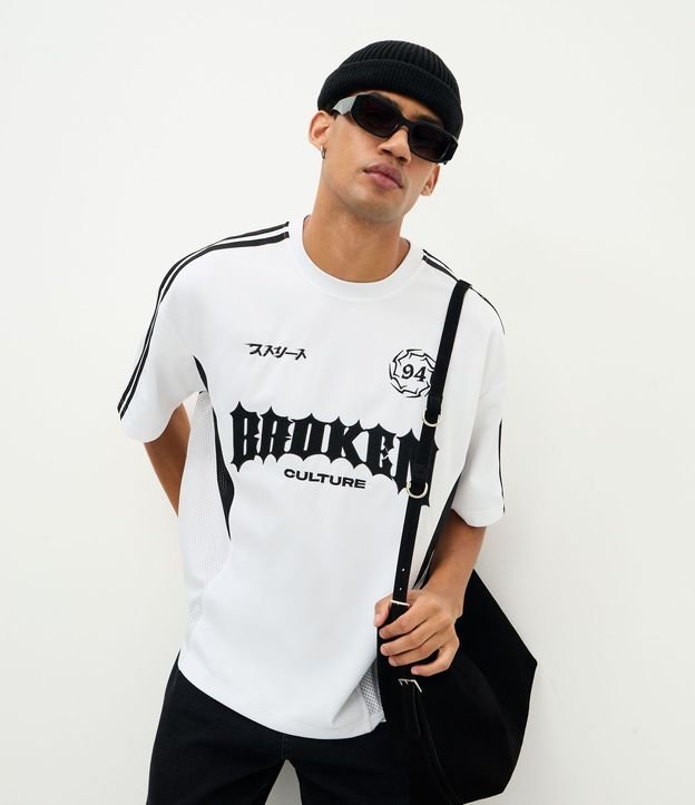 Remera Manga Corta en Tejido Sintético y Lettering Broken Culture