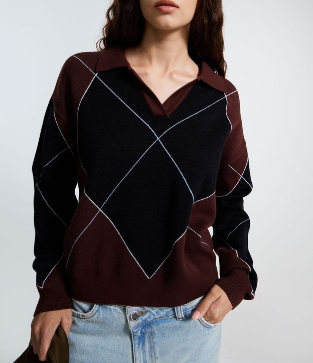 Buzo en Tejido Punto con Estampa Cuadros y Cuello Polo 3