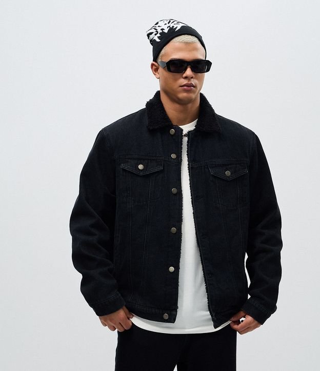 Chaqueta Masculina en Denim con Cuello Sherpa