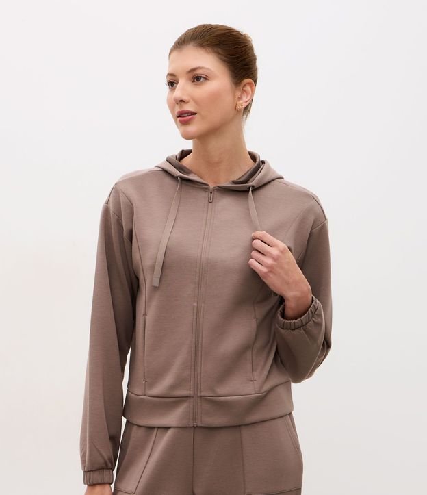 Campera Deportiva Regular en Modal con Capucha 1