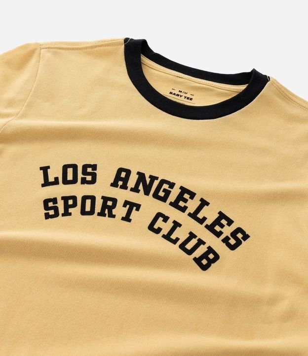 Remera Baby Tee con Estampa en Lettering Los Angeles