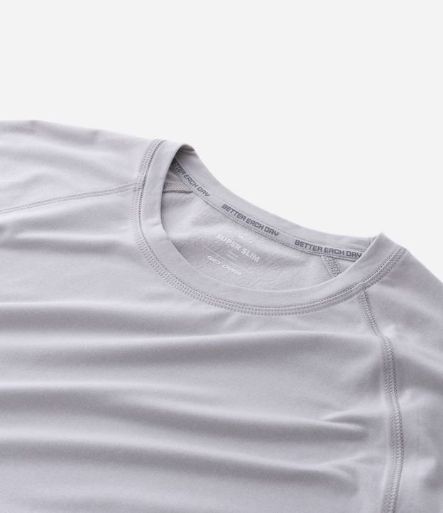 Remera Térmica en Manga larga con Toque Suave y Recortes 7