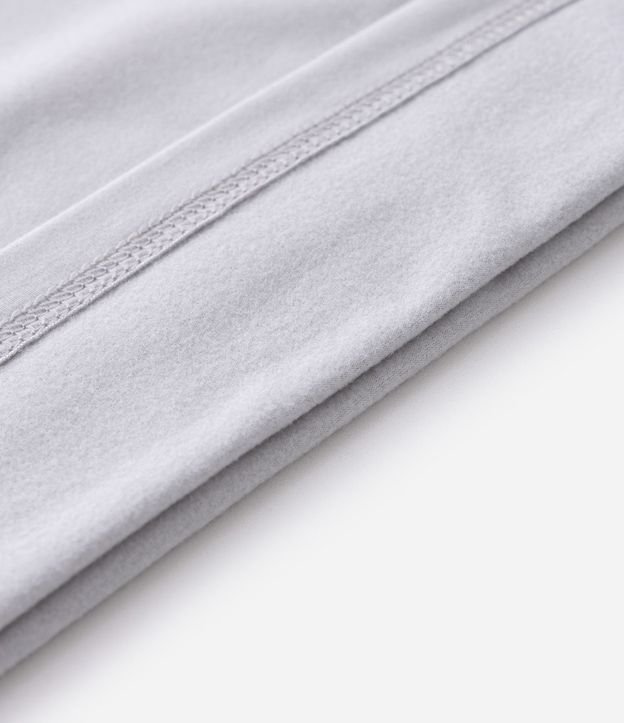 Remera Térmica en Manga larga con Toque Suave y Recortes 11