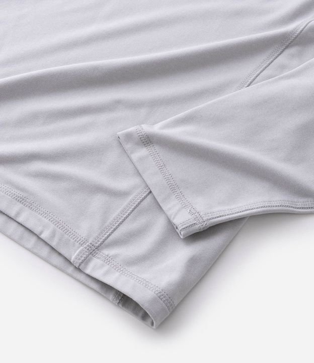 Remera Térmica en Manga larga con Toque Suave y Recortes 12