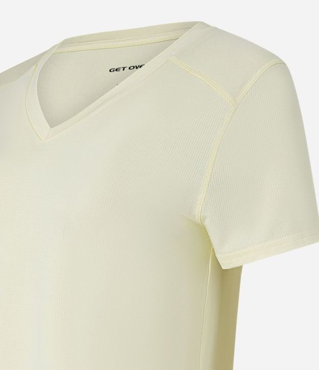 Remera Deportiva en Microfibra Agujerada con Ruedo Mullet 5