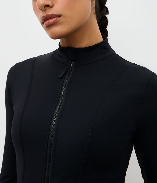 Campera Deportiva en Microfibra con Cremallera y Bolsillos 3