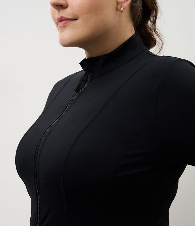 Campera Deportiva en Microfibra con Cremallera y Bolsillos 8