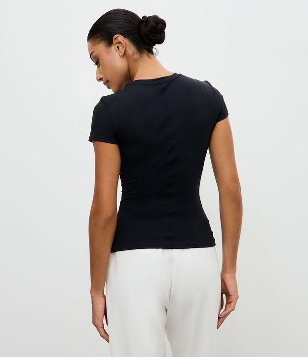 Remera Deportiva en Microfibra con Manga Corta 3