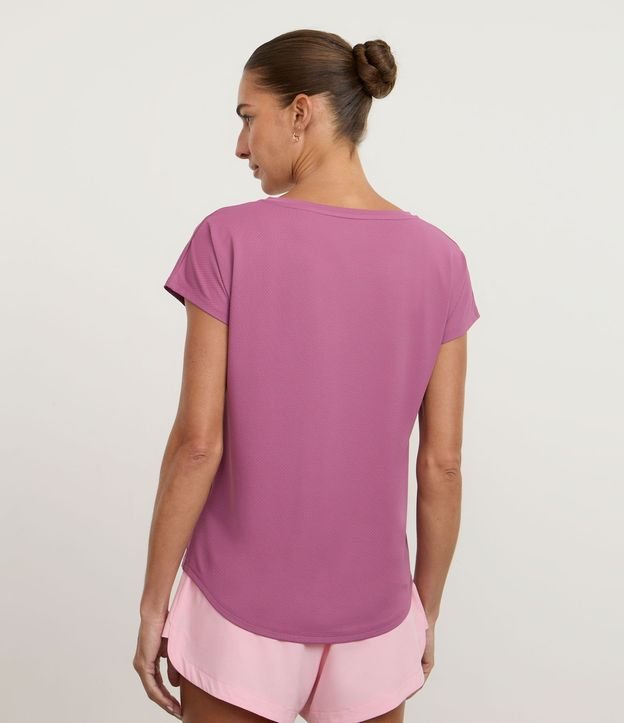 Remera Deportiva en Microfibra Texturizada 4