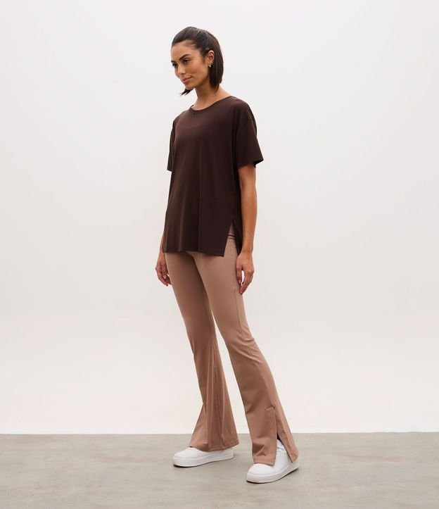 Remera Regular en Microfibra Amplia con Encajes Laterales 3