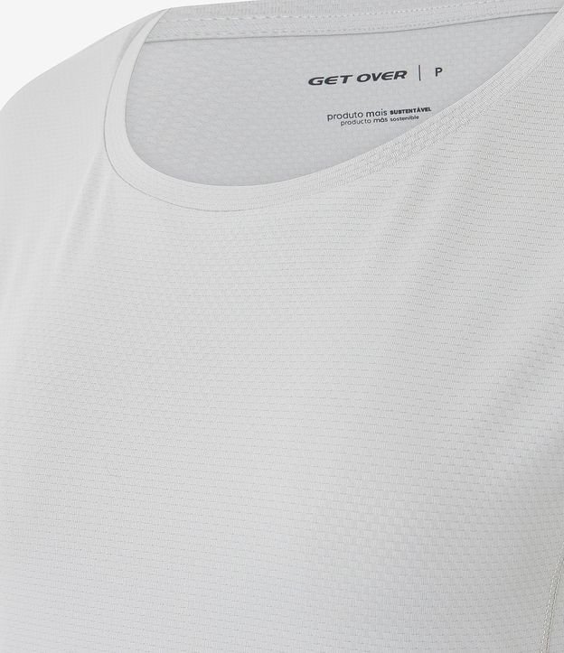Remera Deportiva en Microfibra Texturizada 7