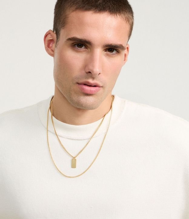 Collar Capas en Metal con Placa