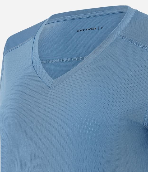 Remera Deportiva en Microfibra Agujerada con Ruedo Mullet 5