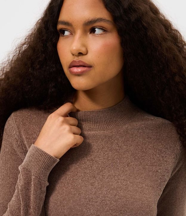 Blusa Manga Larga en Chenille con Cuello Alto 3