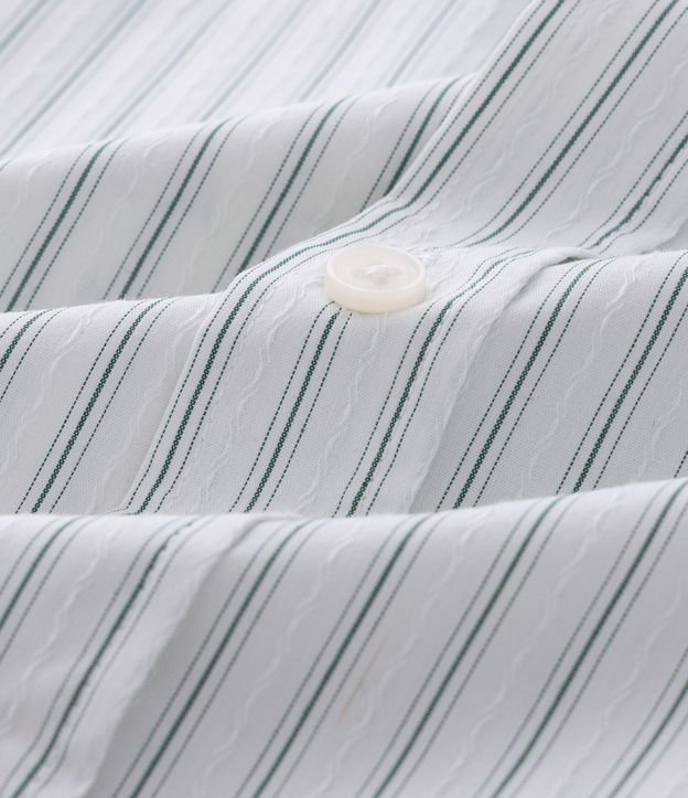 Camisa Manga Larga Rayada con Estampa “Echoes of a Restless Beat” en la Espalda 9