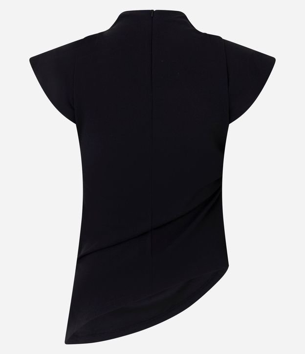 Blusa en Crepé con Hombreras y bajo Asimétrico 5