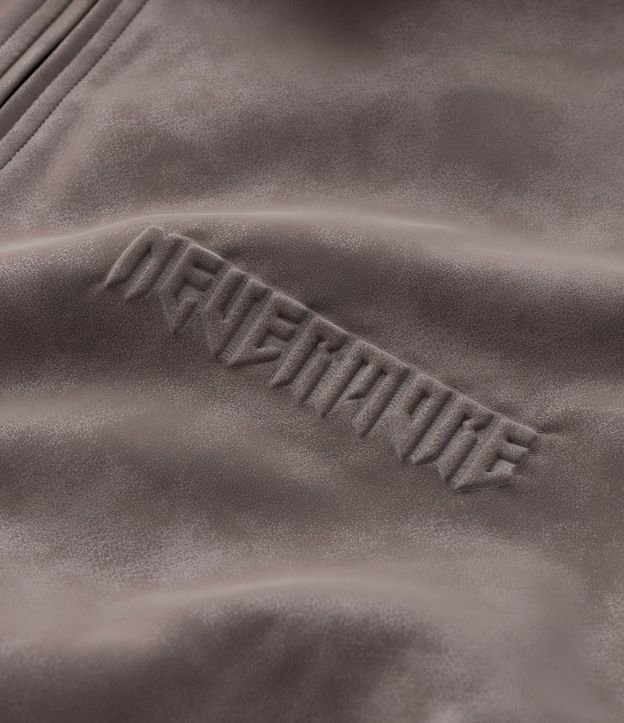 Campera PU Liso con Lettering Nevermore 11