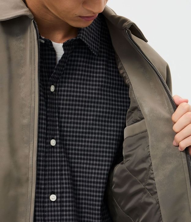 Campera PU Liso con Lettering Nevermore 5