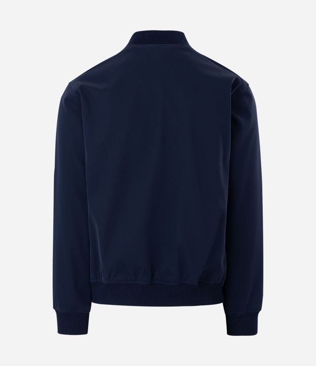 Campera con Tecnologia Repelente al Agua 8