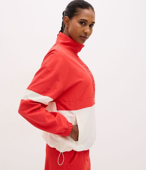 Campera Deportiva Color Blocking con Tecnologia Dry y Bordado 5