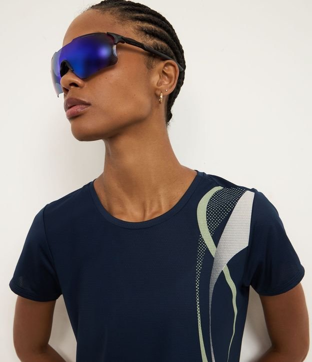 Remera Deportiva en Helanca con Estampa Ondas 1