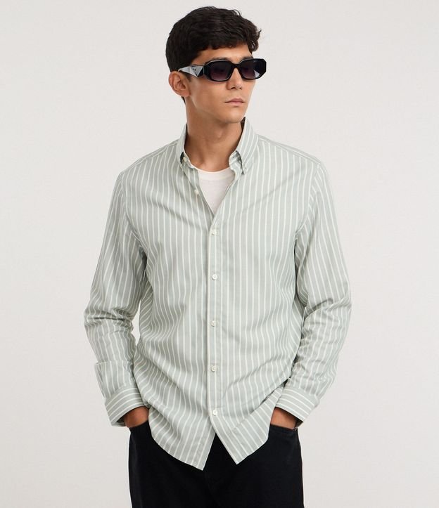 Camisa Regular con Fibra de Bambú y Rayas Hilo Teñido 1
