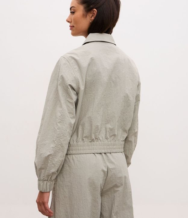 Campera Oversized Deportiva con Tecnologia Dry 4
