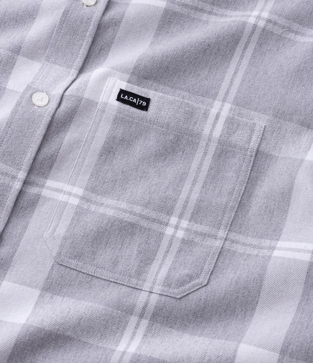 Camisa en Franela de Cuadros con Bolsillos y Botones Delanteros 10