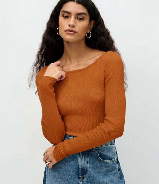 Blusa Básica Hombro a Hombro Traspasado en Punto