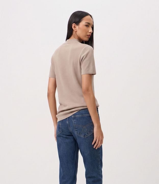 Blusa Básica en Punto con Cuello 3