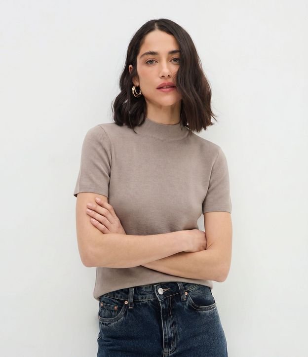 Blusa Básica en Punto con Cuello