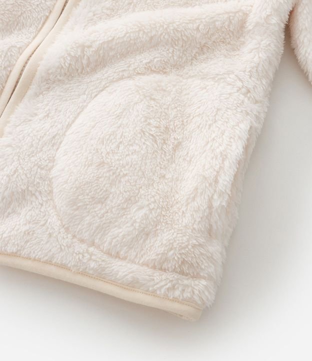Campera Infantil Pesada con Cuello Alto y Bolsillos 4