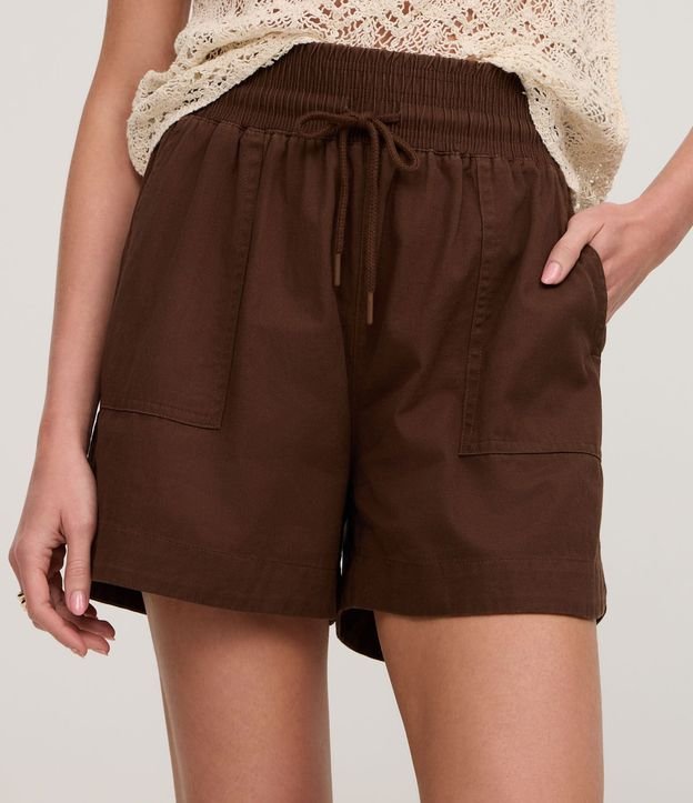 Short Runner en Liocel con Bolsillos Aplicados 3
