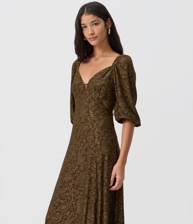 Vestido Largo en Tule con Escote V 2
