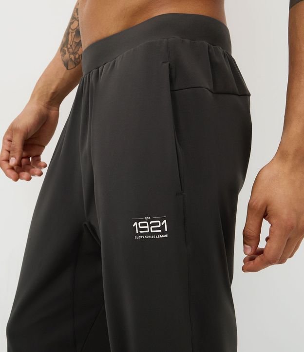 Pantalón Deportivo en Tejido Tecnológico con Lettering 3
