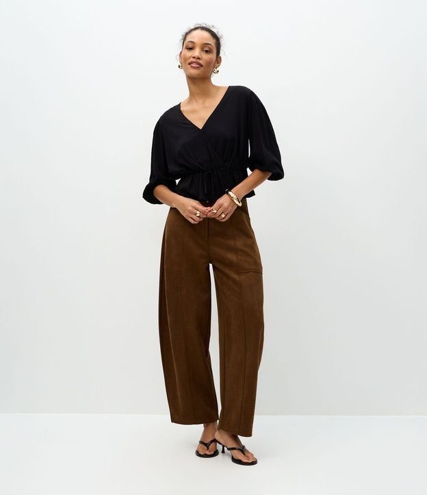 Blusa Peplum en Viscosa con Escote V Traspasado 3