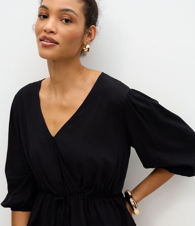 Blusa Peplum en Viscosa con Escote V Traspasado 4