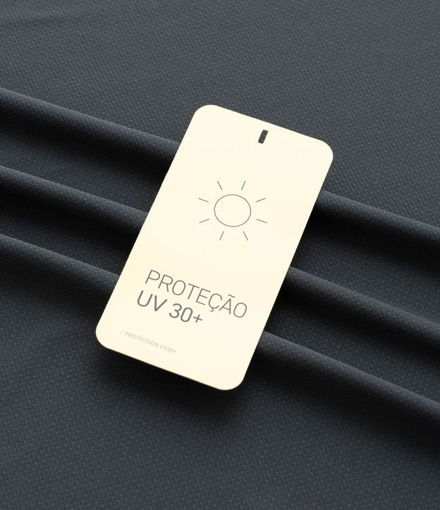 Remera Manga Larga Dry con Protección UV 30+  Tecnología Dry 6