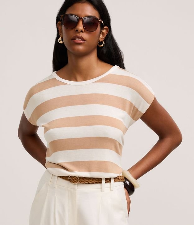 Blusa en Viscosa con Rayas Horizontales Largas