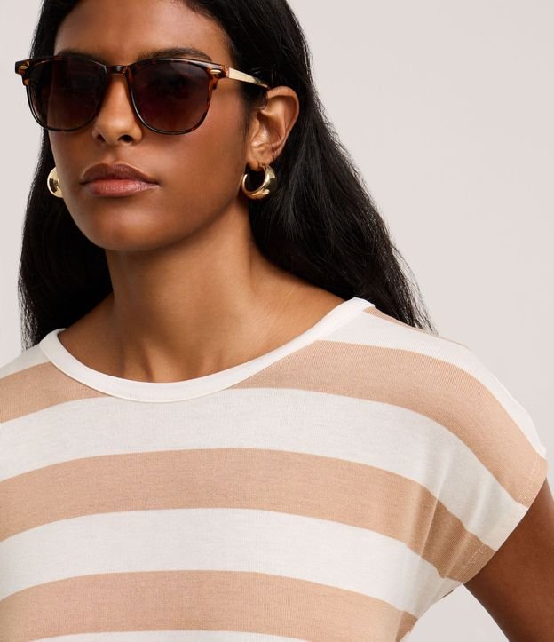 Blusa en Viscosa con Rayas Horizontales Largas 3