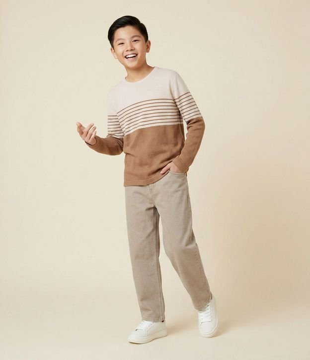 Remera Infantil con Rayas y Bloque de Color – Talle 5 a 14 años 1