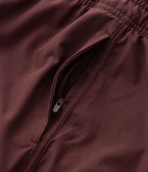 Bermuda Deportiva Tecnológica con Short Interno de Compresión 9