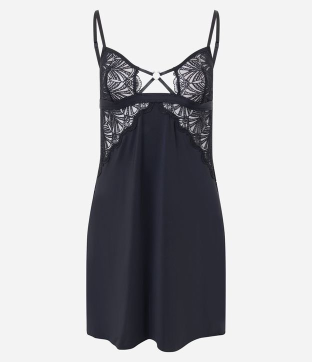 Camisón en Tule con Detalles de Textura Floral