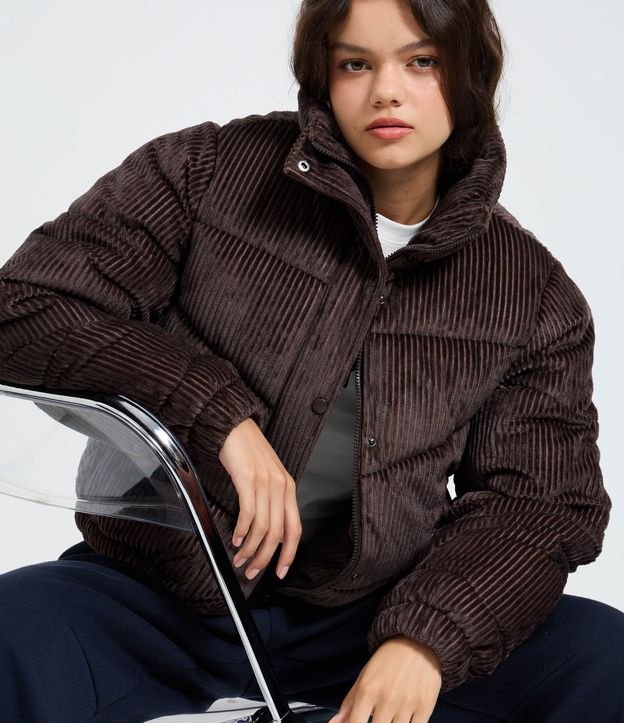 Jaqueat Puffer en Terciopelo Cotelê con Cuello Alto