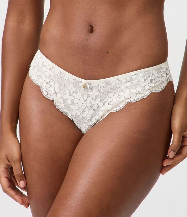 Bombacha Bikini Hilo en Encaje Floral 2