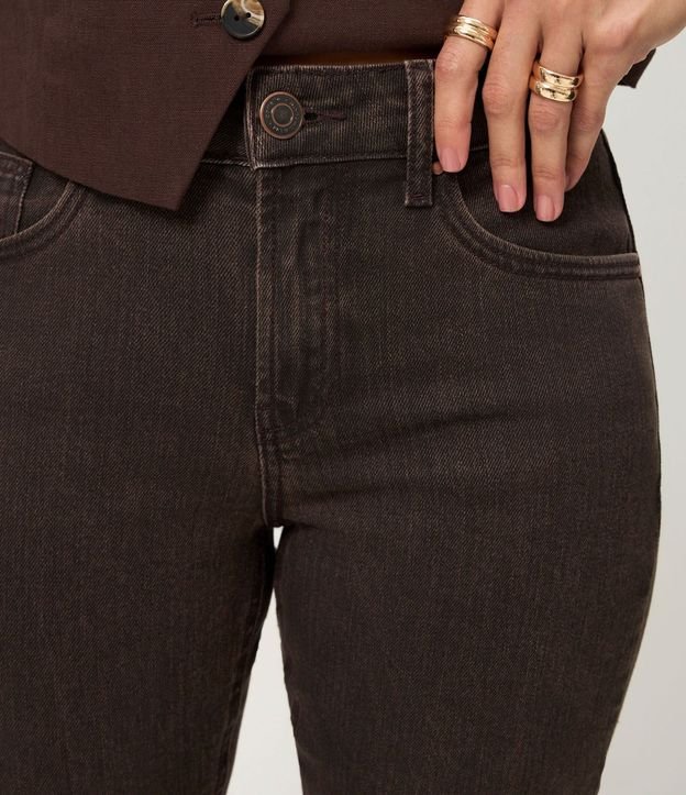 Pantalón Cropped Flare en Jeans con Bolsillos 5