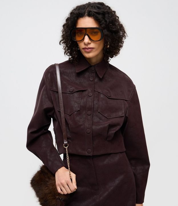 Campera en Gamuza con Bolsillos Delanteros y Botones Cubiertos 2