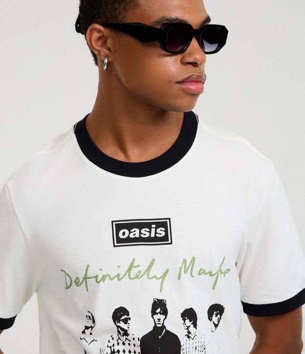 Remera Regula en Algodón con Estampa Banda Oasis